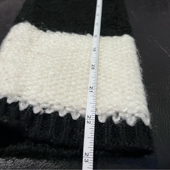 🎁Elle Long Black & White Cardigan - Picture 4 of 5